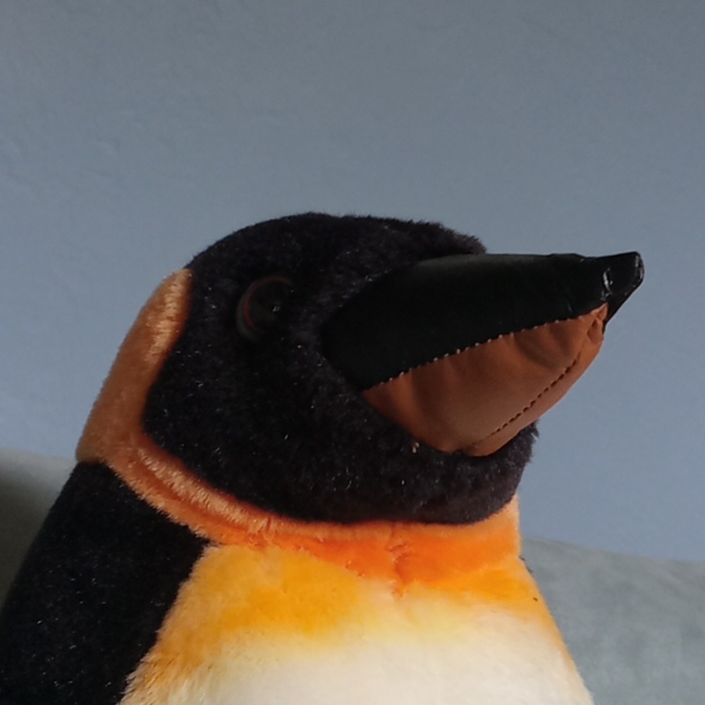 SeaWorld Plush Penguin Toy - Picture 7 of 10
